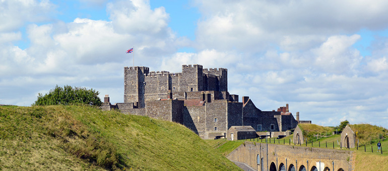 Das Dover Castle an einem sonnigen Tag
